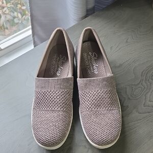 Skechers Women's Taupe Slip-On Knit Flats Size 8.5